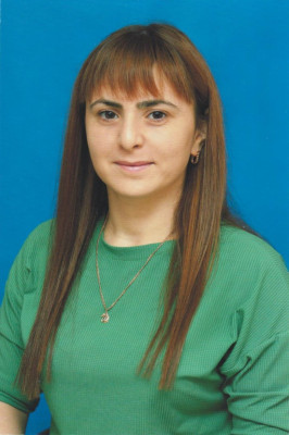 Педагогический работник Эмюрбекова Индира Абдулмеджидовна Педагогический работник Эмюрбекова Индира Абдулмеджидовна